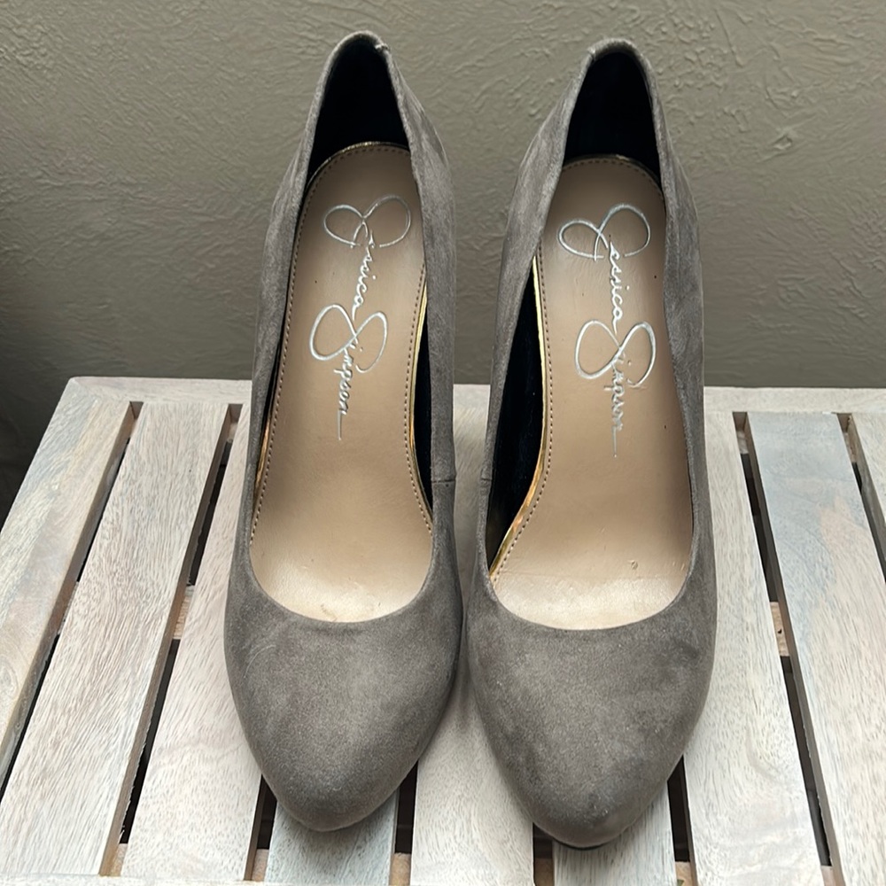 Jessica Simpson Malia heel in Grey Suede